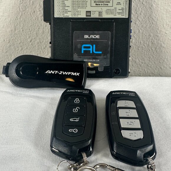Arctic Start CM-900 Remote Car Starter Kit w/ 2 Key Fobs & Antenna ANT-2WFMX - Picture 2 of 16